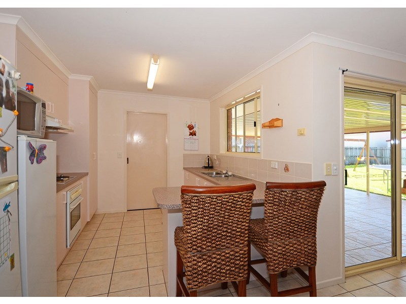 4 Cathy Place, Torquay QLD 4655