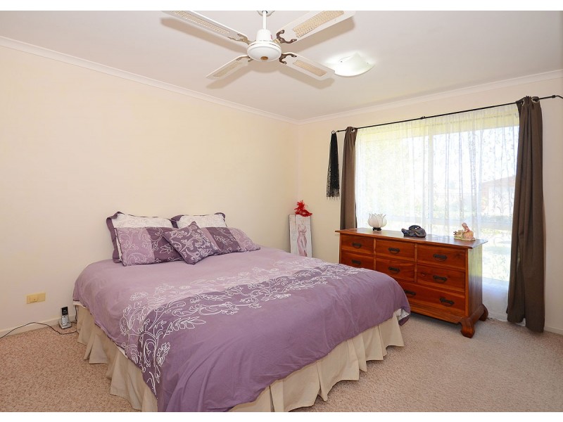 4 Cathy Place, Torquay QLD 4655
