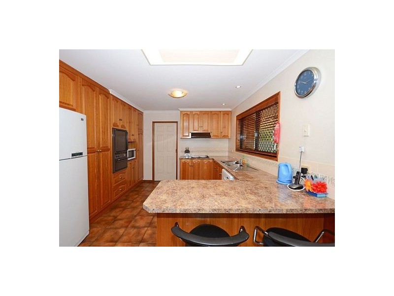 4 Bergin Court, Torquay QLD 4655
