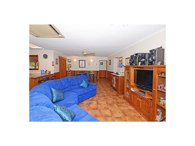 4 Bergin Court, Torquay QLD 4655