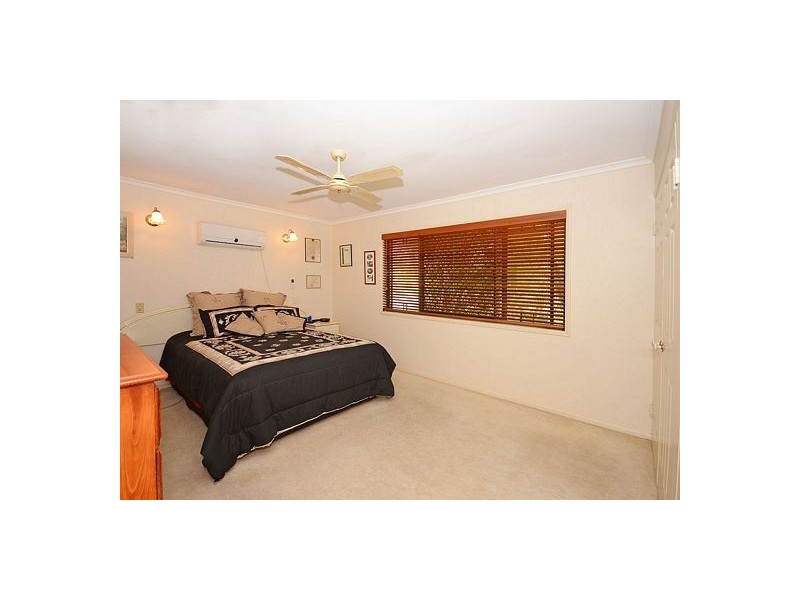 4 Bergin Court, Torquay QLD 4655