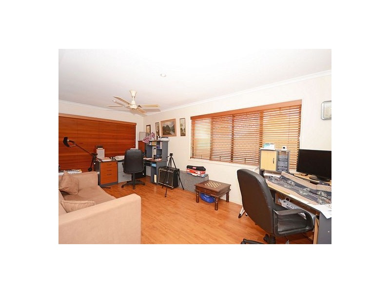 4 Bergin Court, Torquay QLD 4655