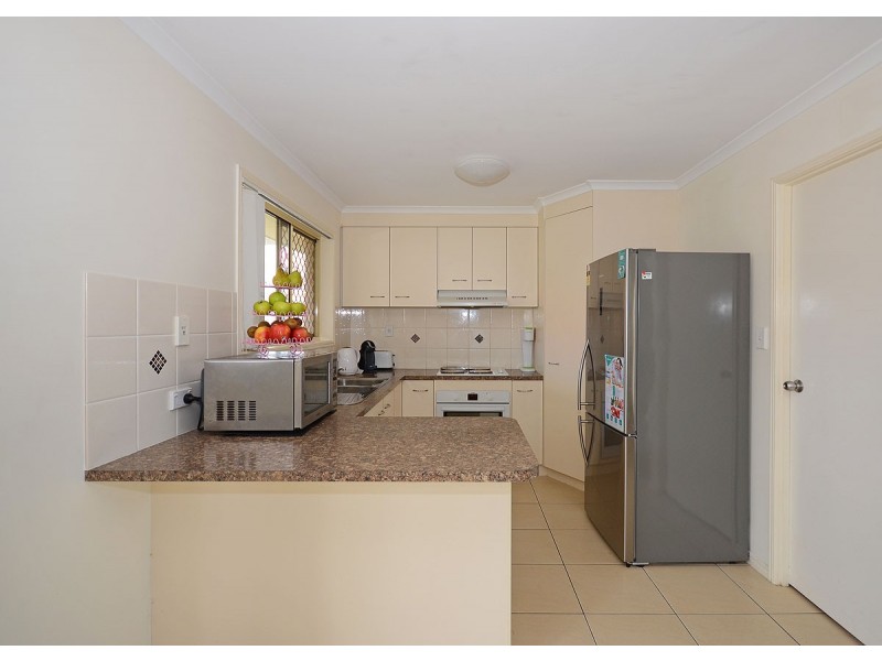 5 Malcolm Court, Point Vernon QLD 4655