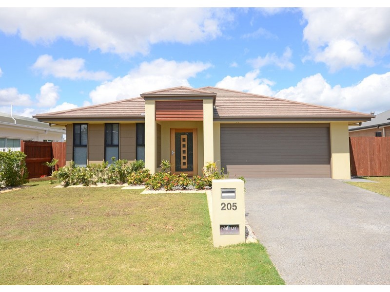 205 Long Street, Pialba QLD 4655