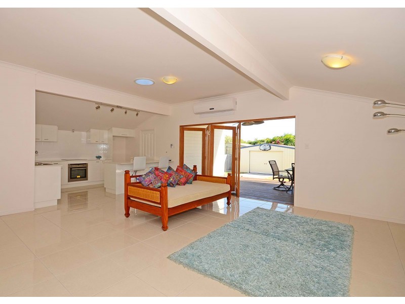 24 View Street, Torquay QLD 4655