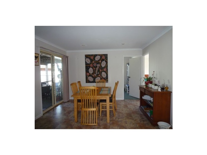 4 Oriole Court, Eli Waters QLD 4655