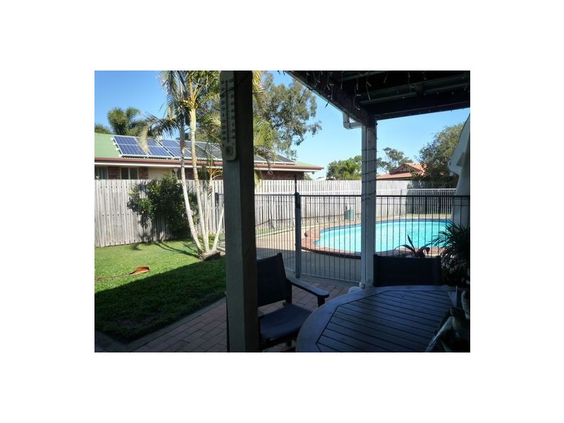 4 Oriole Court, Eli Waters QLD 4655