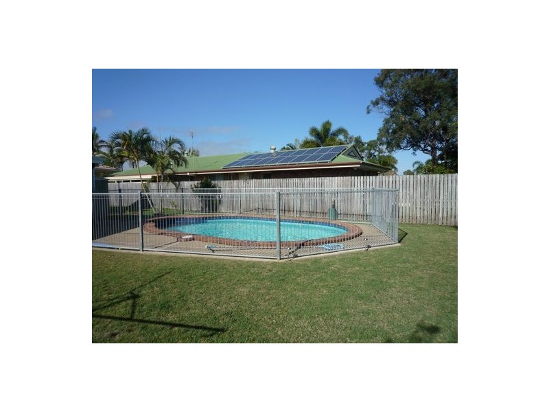 4 Oriole Court, Eli Waters QLD 4655