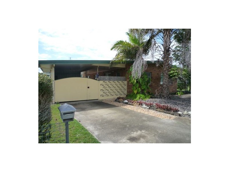 56 King Street, Urangan QLD 4655