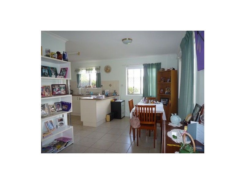 56 King Street, Urangan QLD 4655