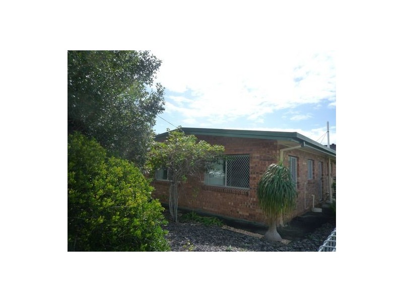 56 King Street, Urangan QLD 4655