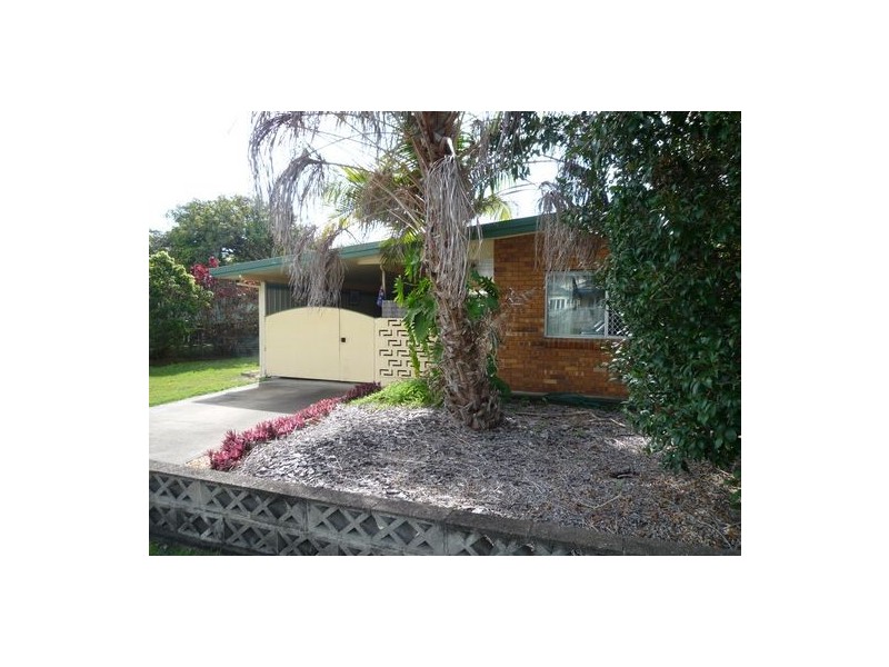 56 King Street, Urangan QLD 4655