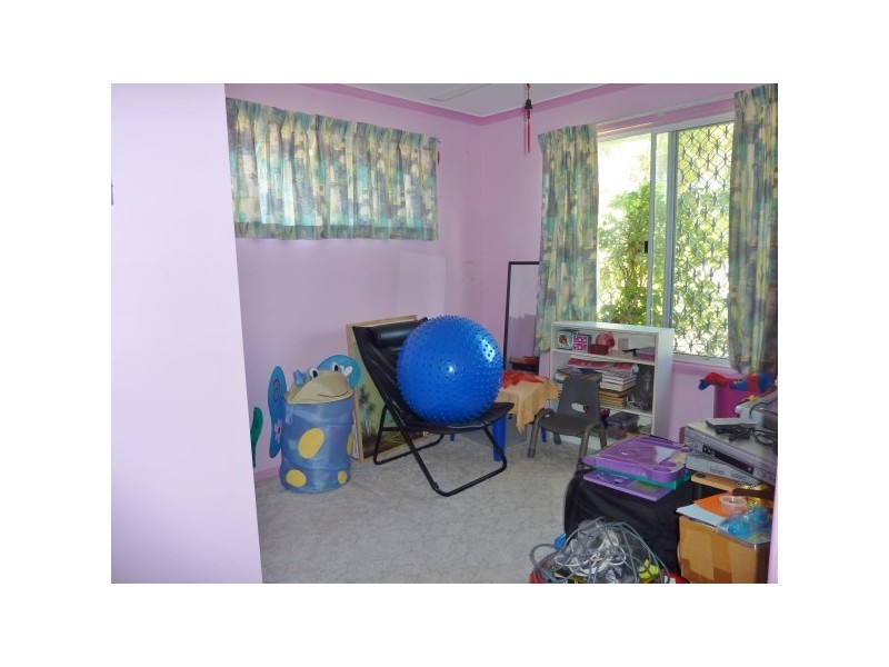 11 Paul Drive, Point Vernon QLD 4655