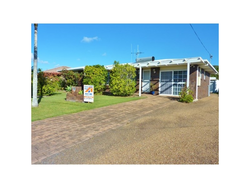 11 Paul Drive, Point Vernon QLD 4655