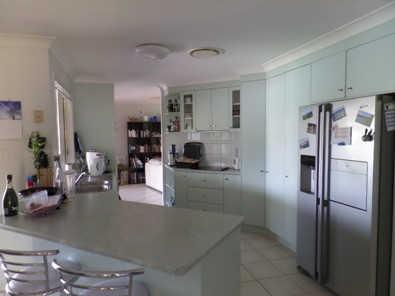 10 Florida Court, Torquay QLD 4655