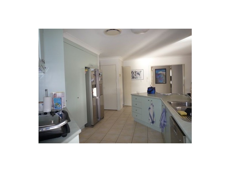 10 Florida Court, Torquay QLD 4655