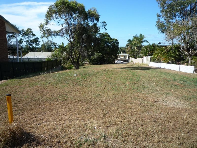 12 Hillcrest Avenue, Scarness QLD 4655