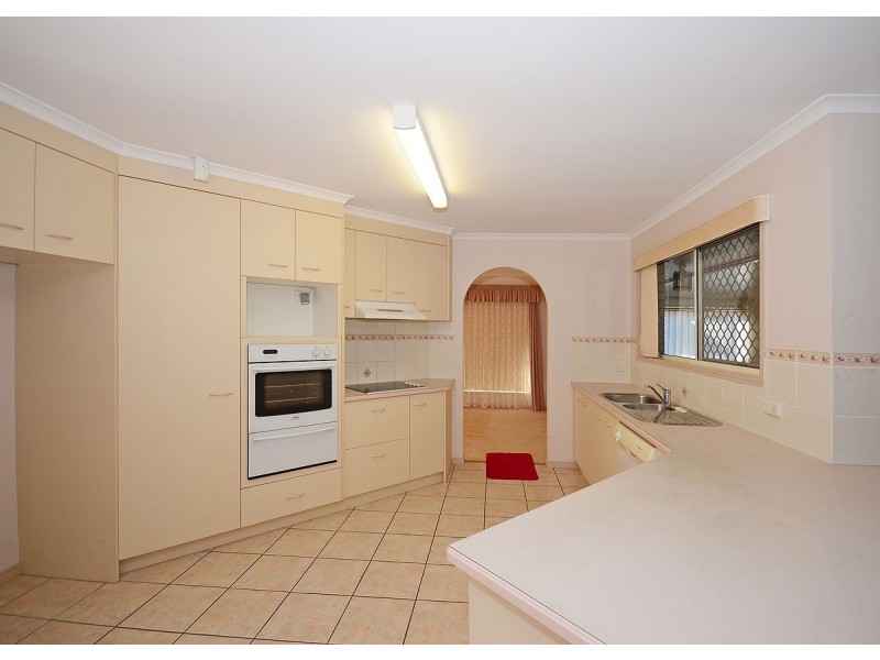 11 Marineview Avenue, Scarness QLD 4655