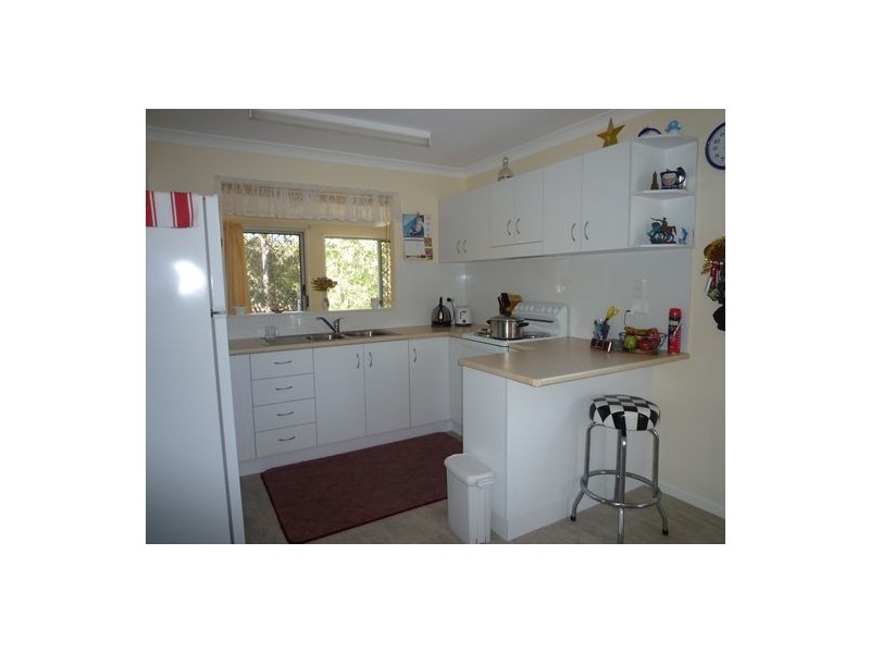H41 / 208-214 Elizabeth Street, Urangan QLD 4655