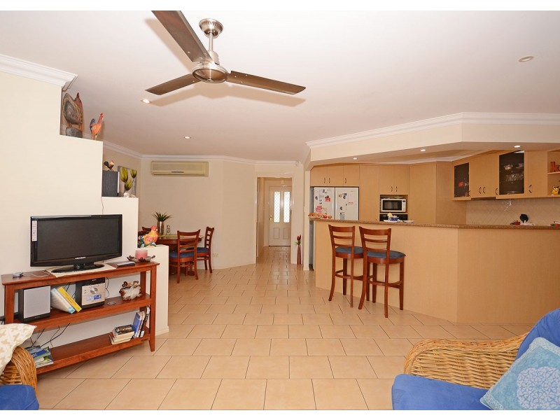 32 Heather Way, Urraween QLD 4655