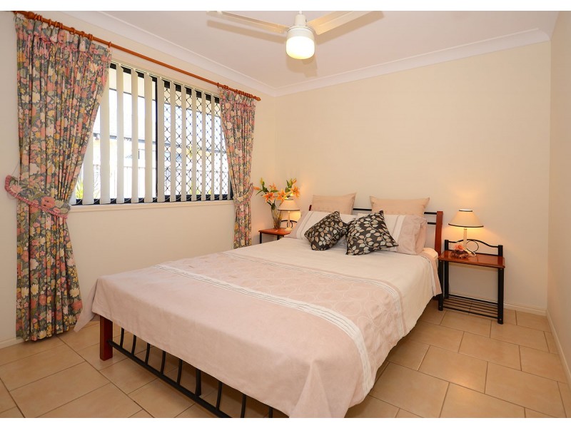 32 Heather Way, Urraween QLD 4655