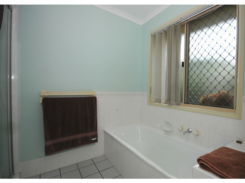 8 Palm Meadows Place, Pialba QLD 4655