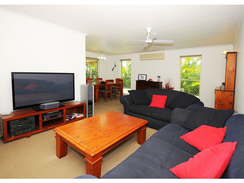 38 Vicki Parade, Torquay QLD 4655