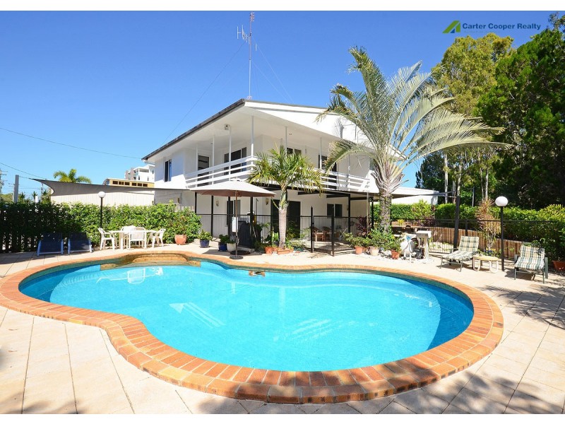 621 Charlton Esplanade, Urangan QLD 4655