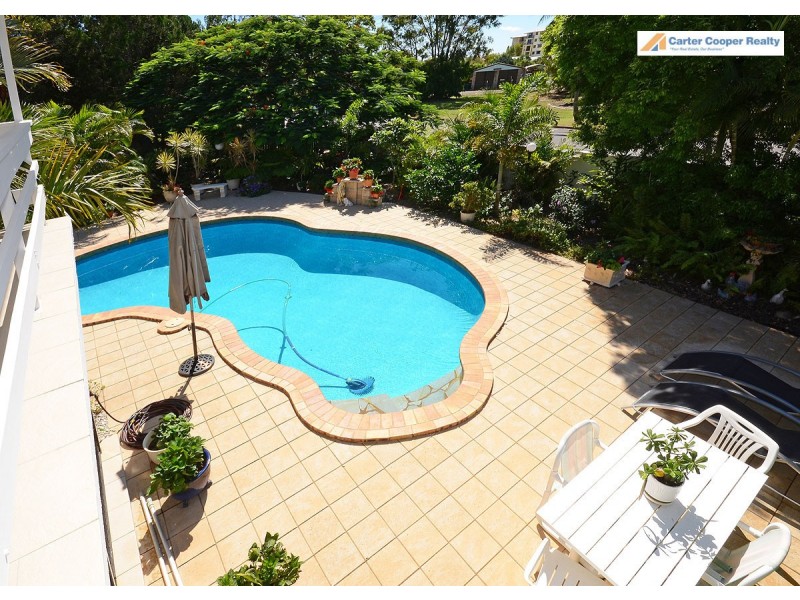 621 Charlton Esplanade, Urangan QLD 4655