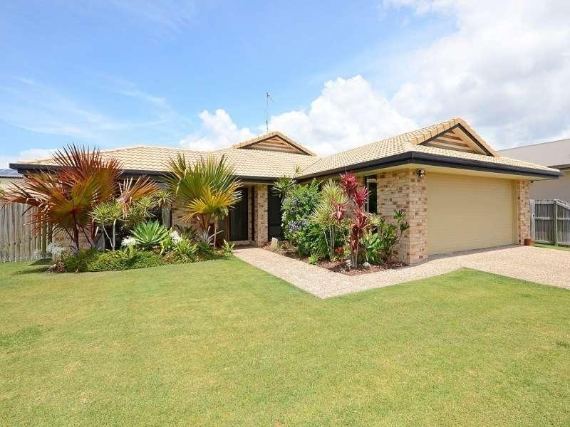 13 Harrison Circuit, Urangan QLD 4655