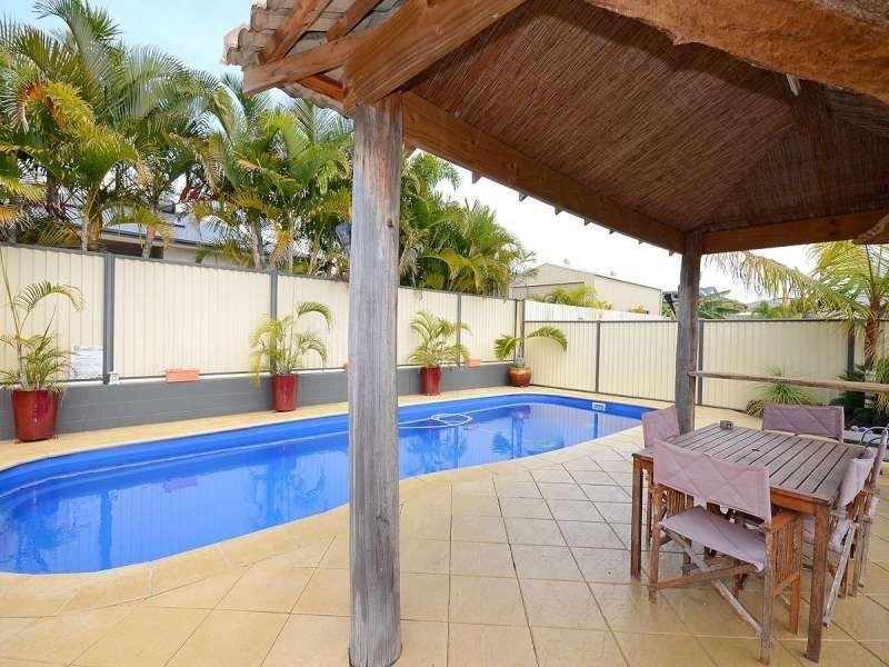 13 Harrison Circuit, Urangan QLD 4655
