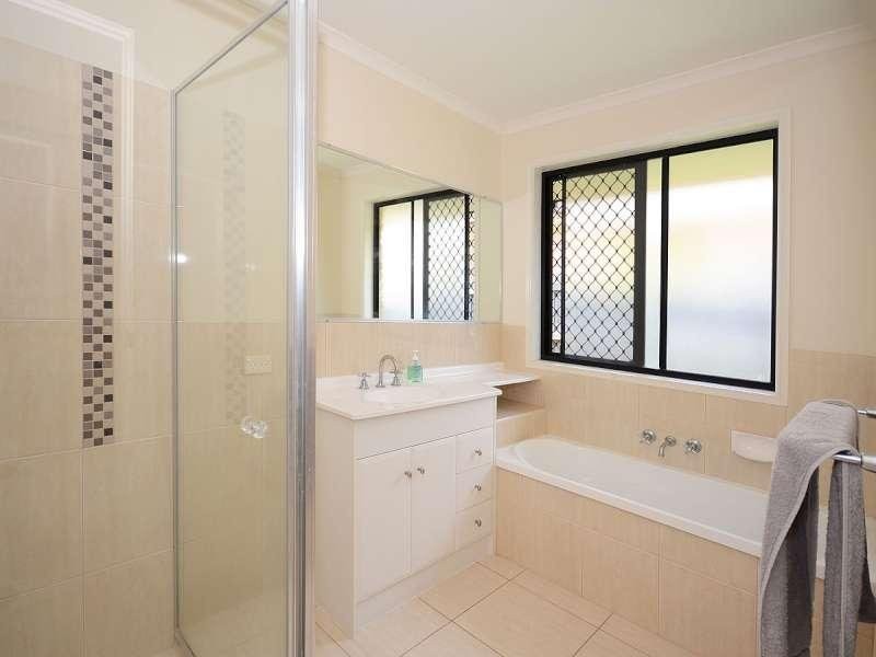 13 Harrison Circuit, Urangan QLD 4655