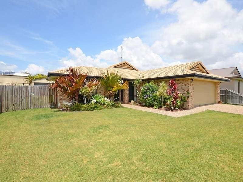 13 Harrison Circuit, Urangan QLD 4655