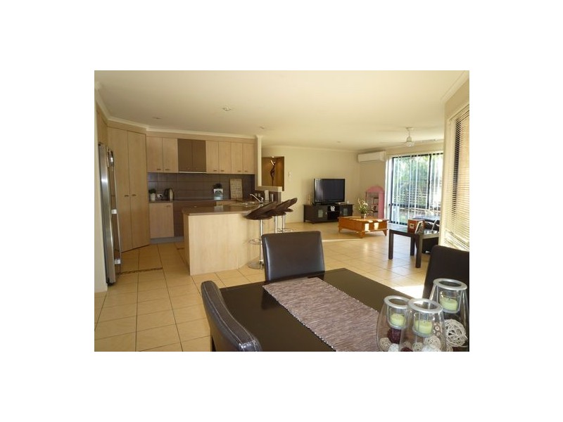 42 Heather Way, Urraween QLD 4655