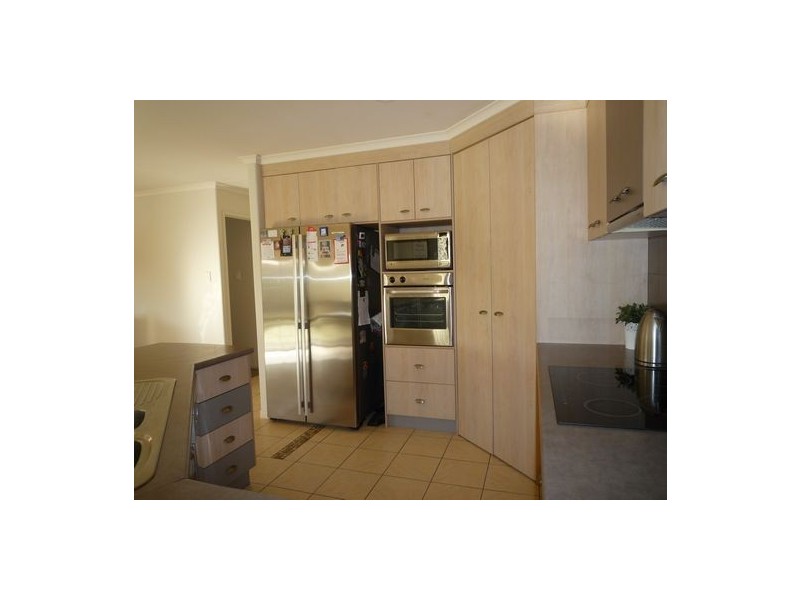 42 Heather Way, Urraween QLD 4655