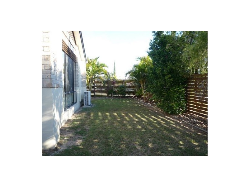 42 Heather Way, Urraween QLD 4655