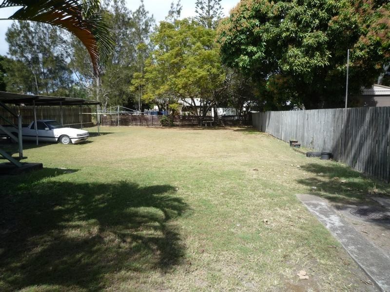 545 Charlton Esp, Urangan QLD 4655