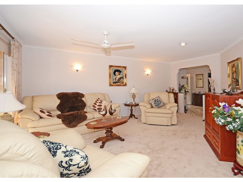 10 Adair Court, Kawungan QLD 4655