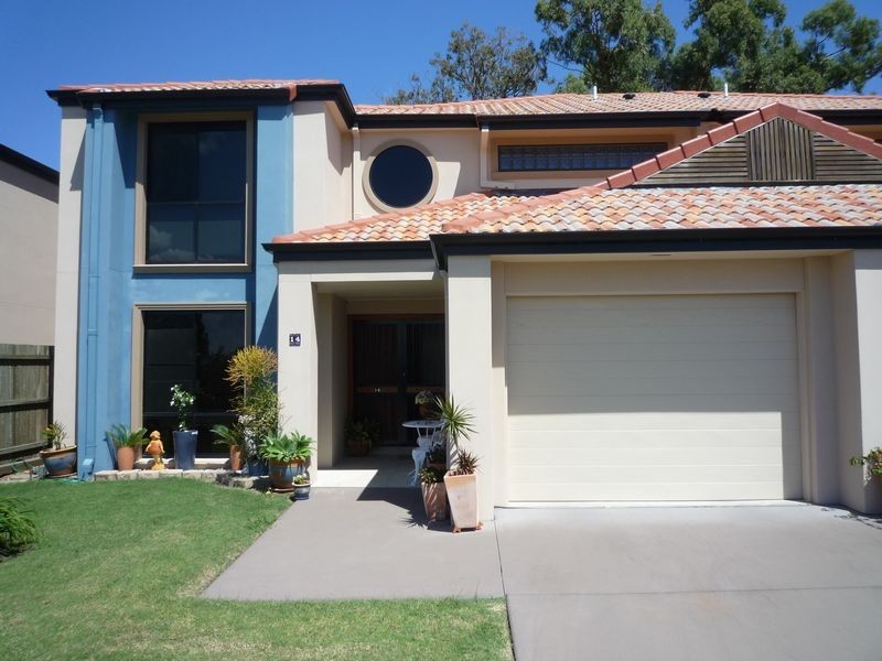 14/2 Barnstaple Street, Torquay QLD 4655