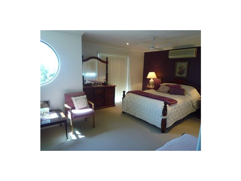 14/2 Barnstaple Street, Torquay QLD 4655