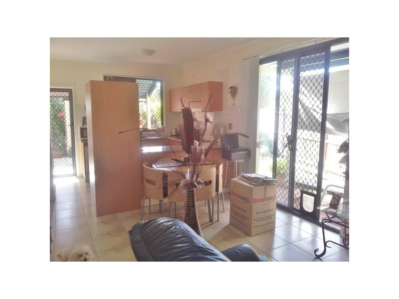 66-34 Elizabeth Street, Urangan QLD 4655