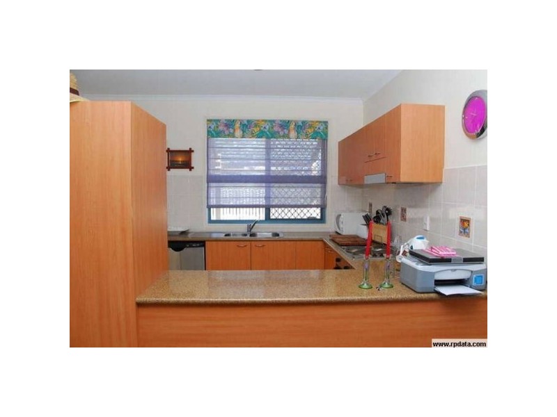 66-34 Elizabeth Street, Urangan QLD 4655