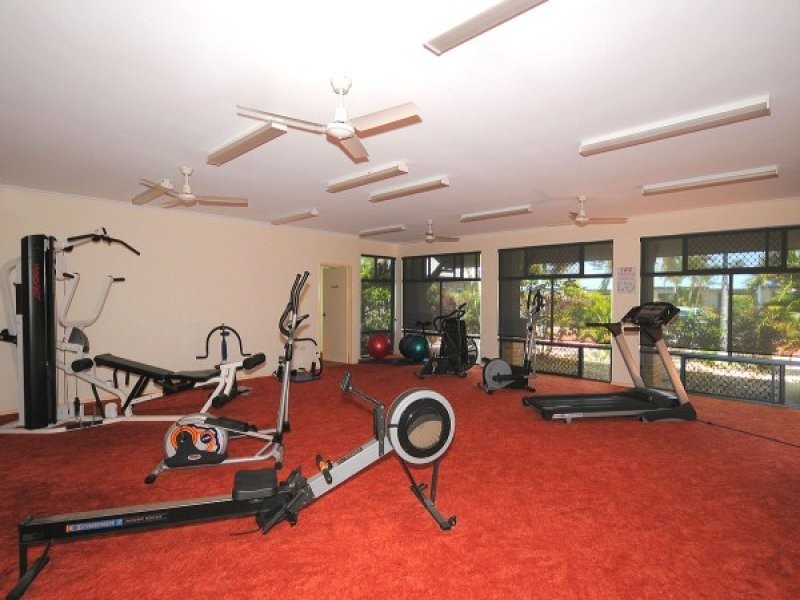 66-34 Elizabeth Street, Urangan QLD 4655