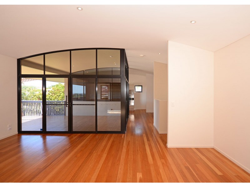 6 Rathdowne Court, Urraween QLD 4655