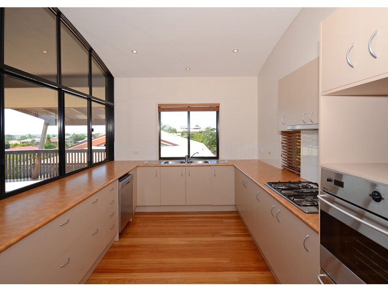 6 Rathdowne Court, Urraween QLD 4655