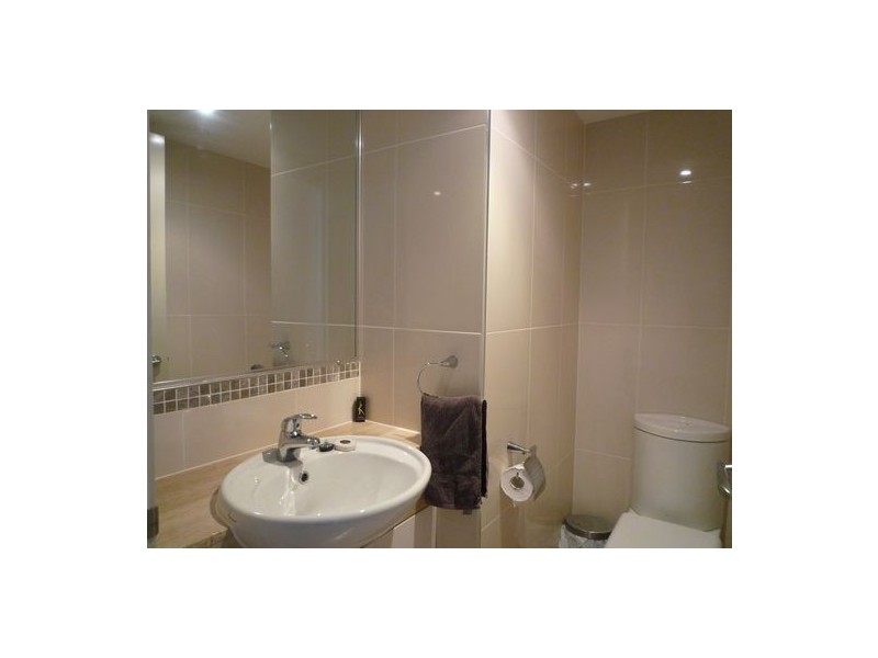 1/558 Charlton Esplanade, Urangan QLD 4655