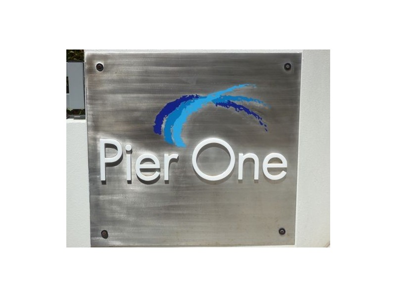 1/558 Charlton Esplanade, Urangan QLD 4655