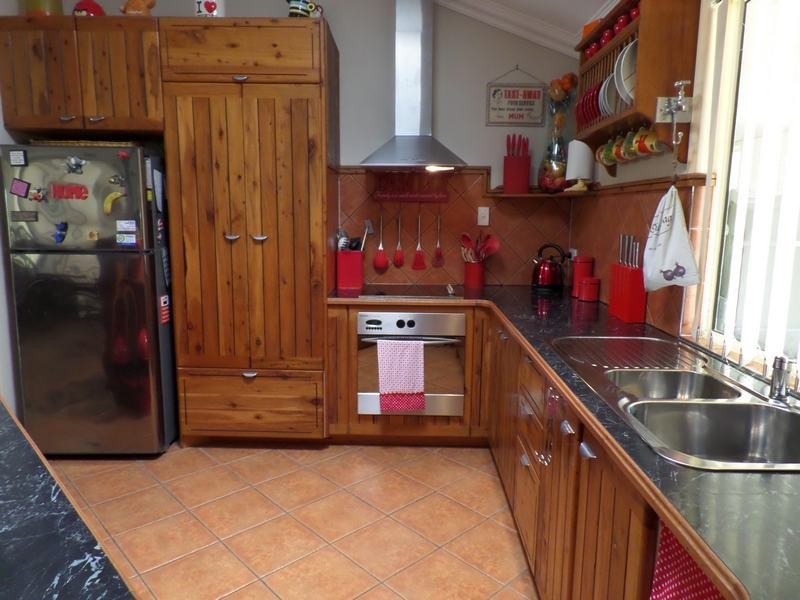 65 Scanlan Street, Sunshine Acres QLD 4655