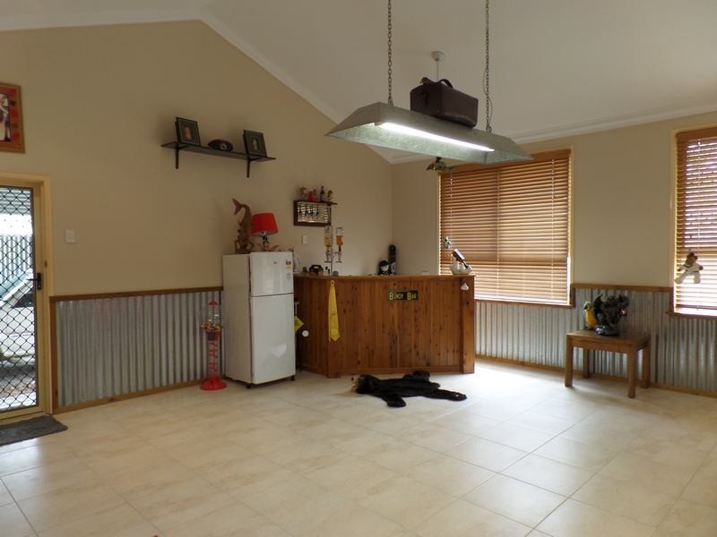 65 Scanlan Street, Sunshine Acres QLD 4655