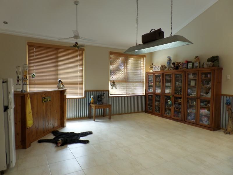 65 Scanlan Street, Sunshine Acres QLD 4655